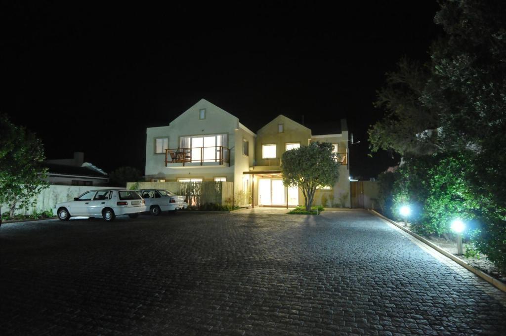 Bamboo Guest House Херманус Экстерьер фото
