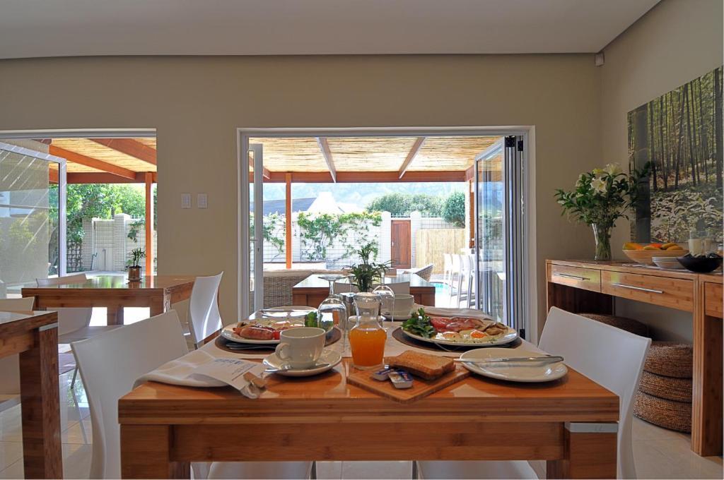 Bamboo Guest House Херманус Экстерьер фото