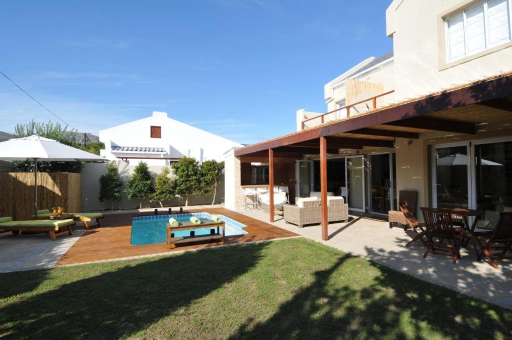 Bamboo Guest House Херманус Экстерьер фото